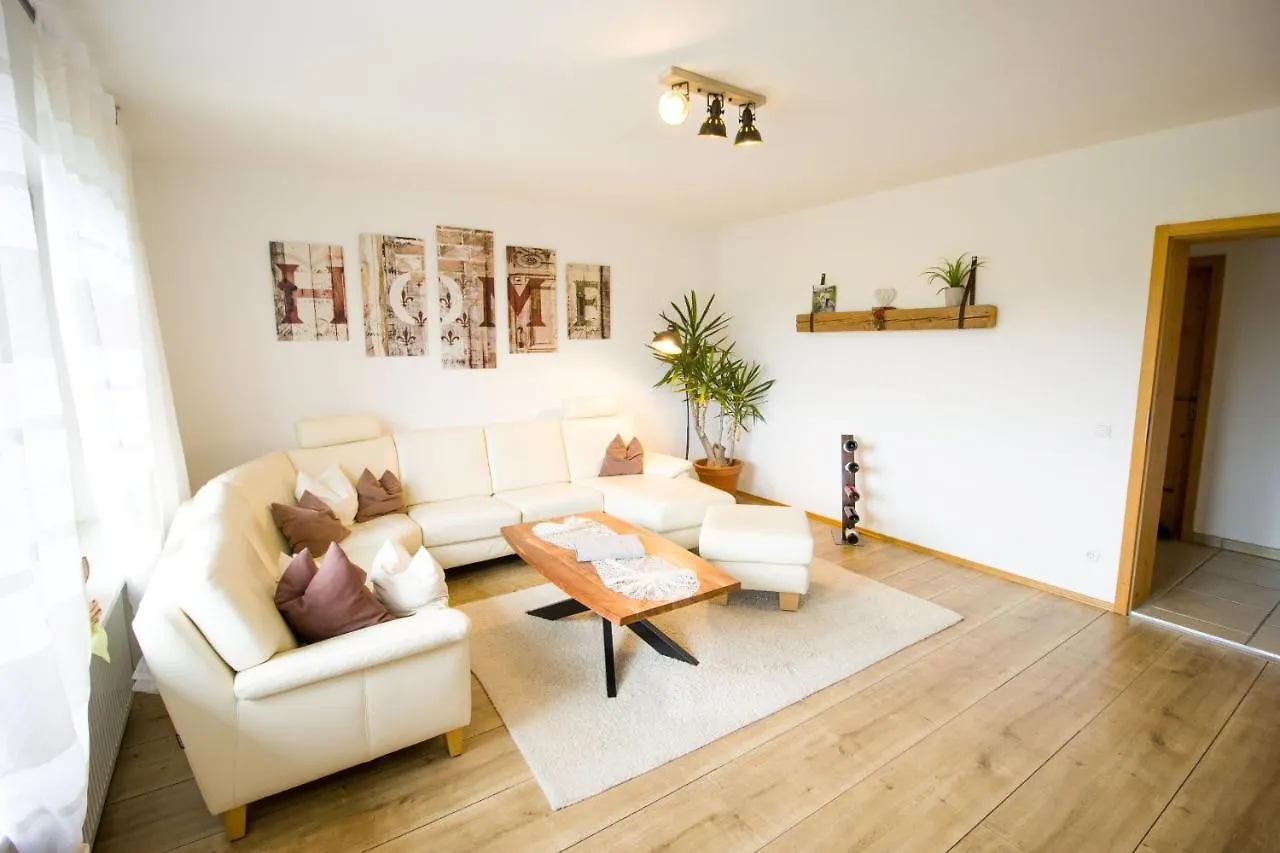 Apartment Ferienwohnung Lorenz Heufeld Germany
